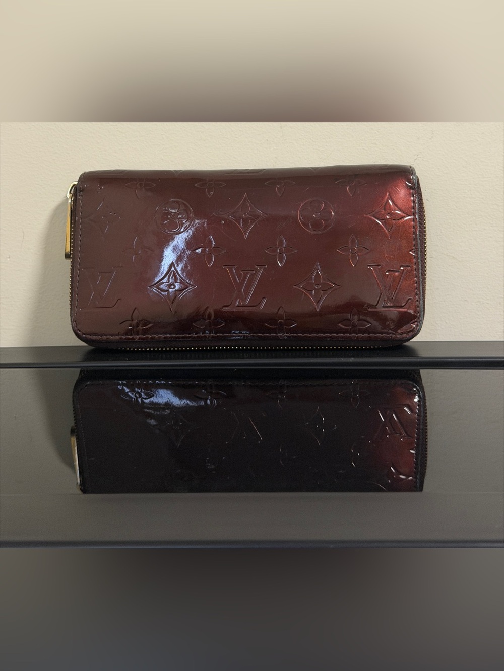 Louis Vuitton Vernis Leather in Deep Burgundy Long Zip Wallet authentic